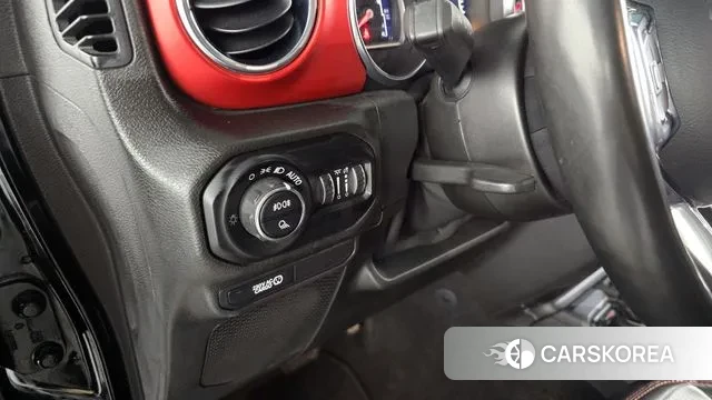 Jeep Gladiator (JT) id 3473134 из Кореи 8