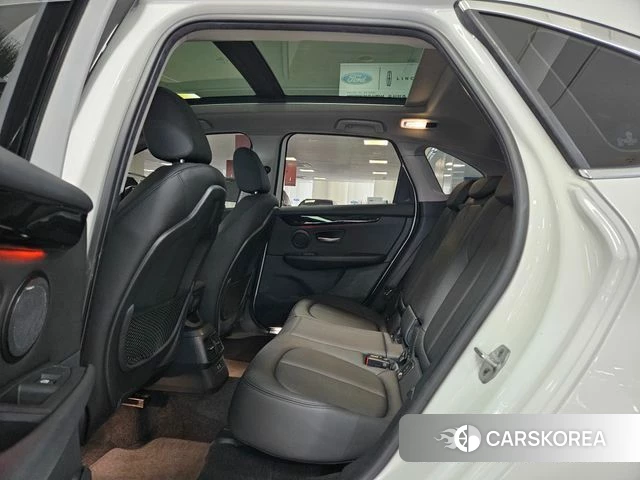 BMW 2 Series Active Tourer (F45) id 3898819 из Кореи 8