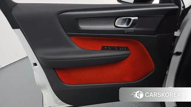 Volvo XC40 id 3412722 из Кореи 8