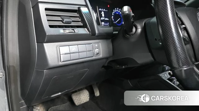 Ssangyong Rexton Sports id 3873109 из Кореи 8