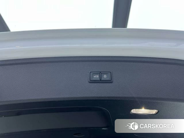 Audi Q5L id 4300050 из Китая 8