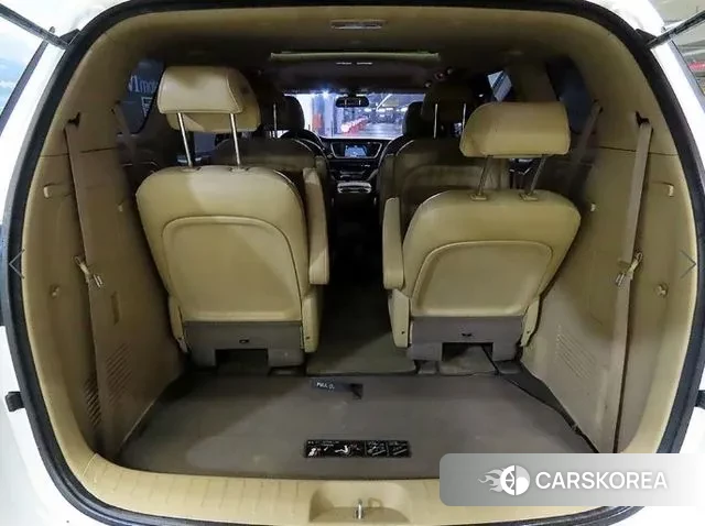 Kia All New Carnival id 3732911 из Кореи 8