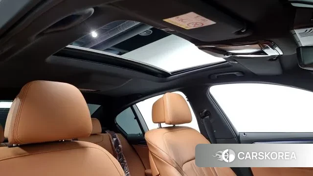 BMW 5 Series (G30) id 2974664 из Кореи 8