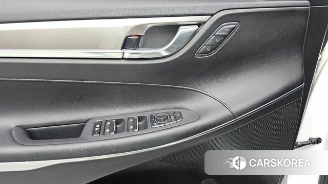 Hyundai The New Grandeur IG id 3807547 из Кореи 8