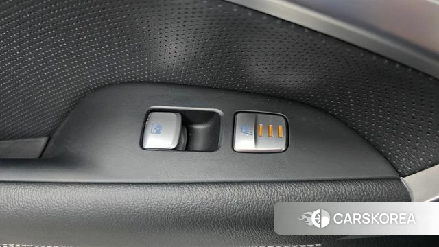 Genesis The New G70 id 4707979 из Кореи 8