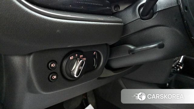 Mini Cooper D Clubman id 3955116 из Кореи 8