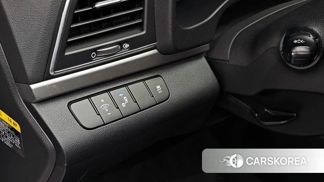 Hyundai Avante AD id 4662932 из Кореи 8