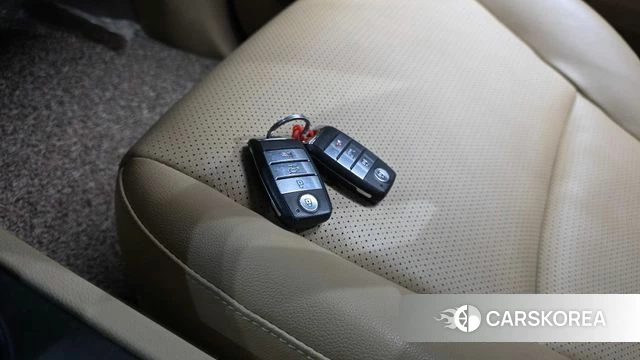 Kia The New Carnival id 4339651 из Кореи 8