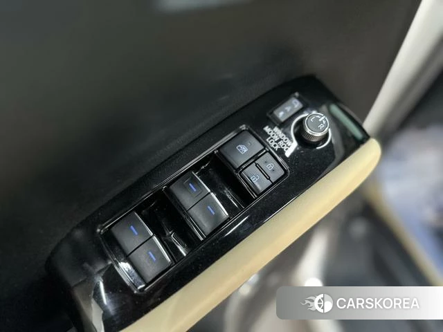 Toyota Wilfa id 4272259 из Китая 8