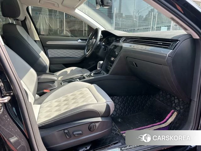 Volkswagen Magotan id 4297486 из Китая 8