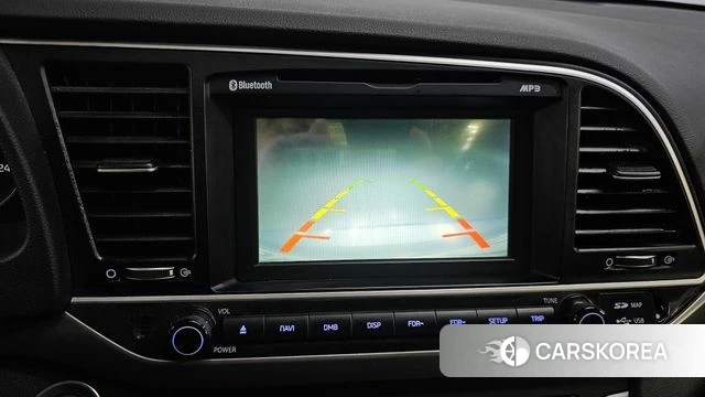 Hyundai Avante AD id 3943034 из Кореи 8