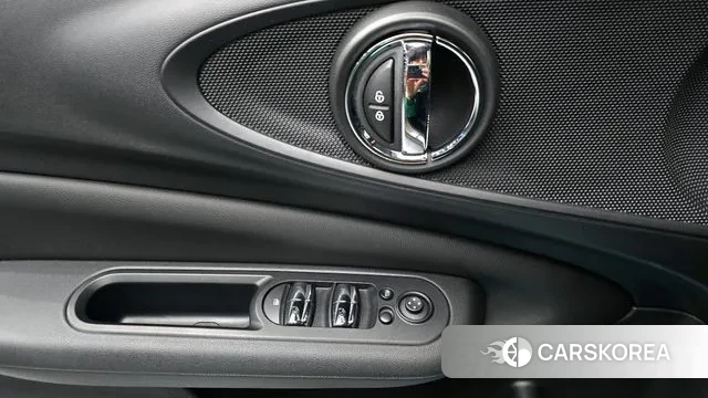 Mini Cooper SD Clubman id 3402453 из Кореи 8