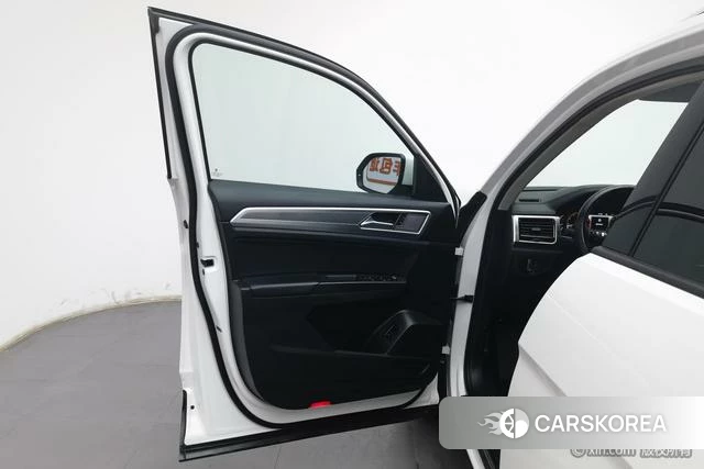 Volkswagen Tourang id 4210561 из Китая 8
