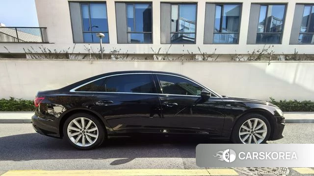 Audi A6L id 4275992 из Китая 8