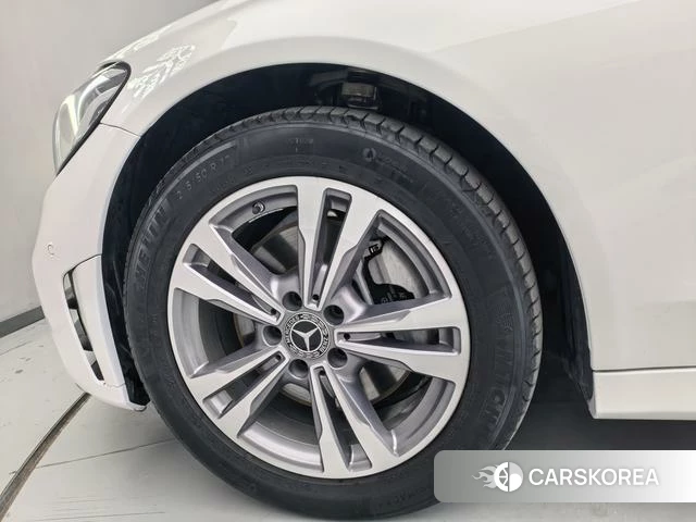 Mercedes-Benz Class C id 4258307 из Китая 8