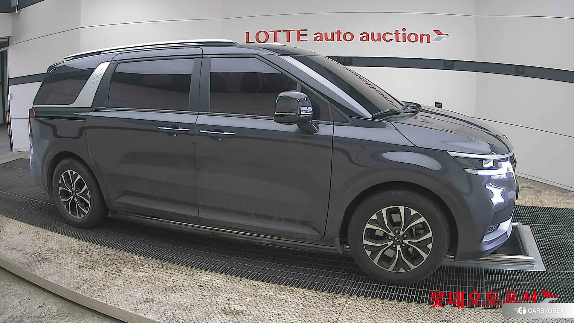 Kia Carnival id 3882095 из Кореи 8