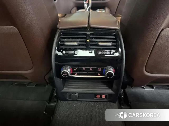 BMW 5 Series (G30) id 3734851 из Кореи 8