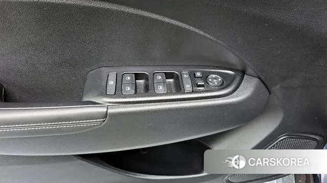 Hyundai Venue id 3581454 из Кореи 8