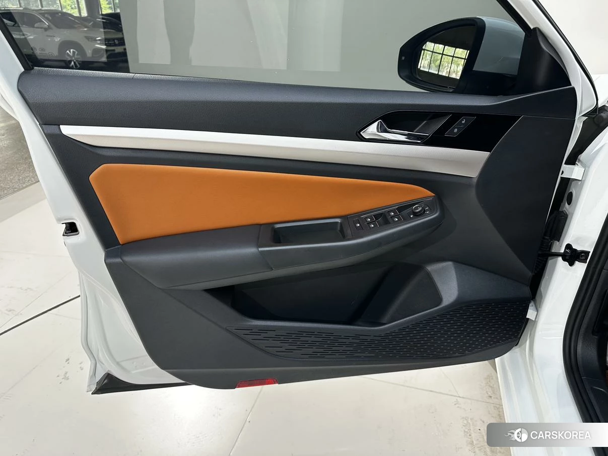 Volkswagen Bora id 4493124 из Китая 8