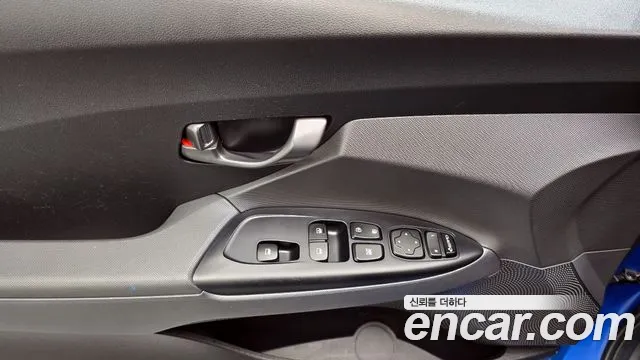 Hyundai Veloster (JS) id 2716559 из Кореи 8