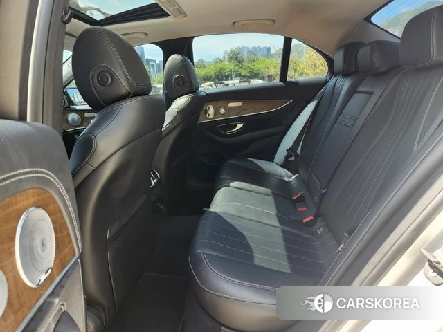 Mercedes-Benz E-Class W213 id 4204000 из Кореи 8