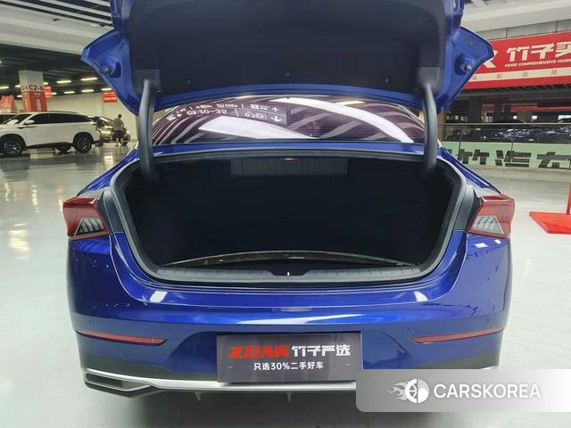 Kia K5 id 4367485 из Китая 8