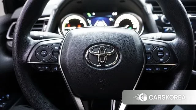 Toyota Camry (XV70) id 3018170 из Кореи 8