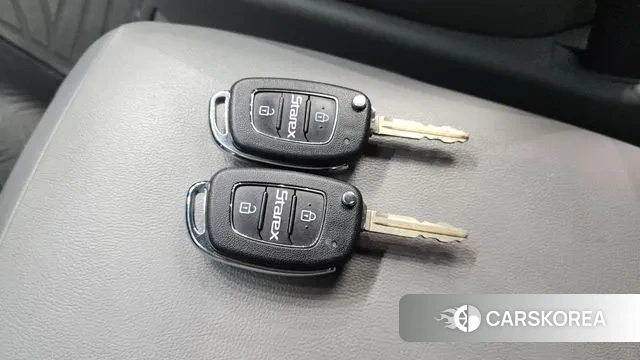 Hyundai The New Grand Starex id 3509019 из Кореи 8