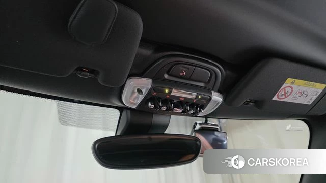 Mini Cooper S Convertible id 4725188 из Кореи 8
