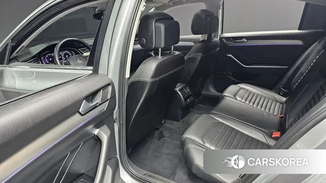 Volkswagen Passat GT (B8) id 3518588 из Кореи 8