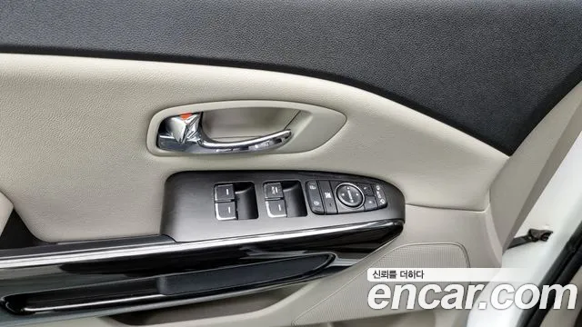 Kia The New Carnival id 2490108 из Кореи 8