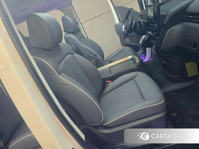 Hyundai Staria id 3841116 из Кореи 8