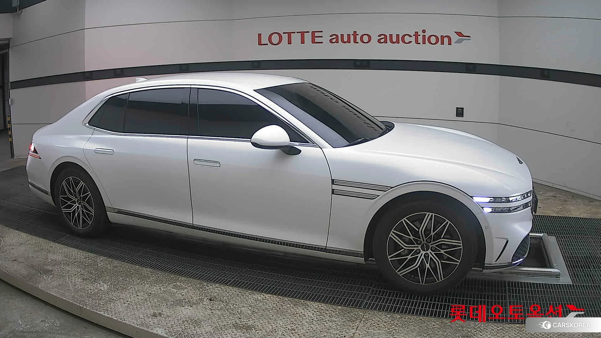 Hyundai G90 id 3869309 из Кореи 8