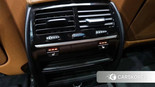 BMW 5 Series (G30) id 4658417 из Кореи 8