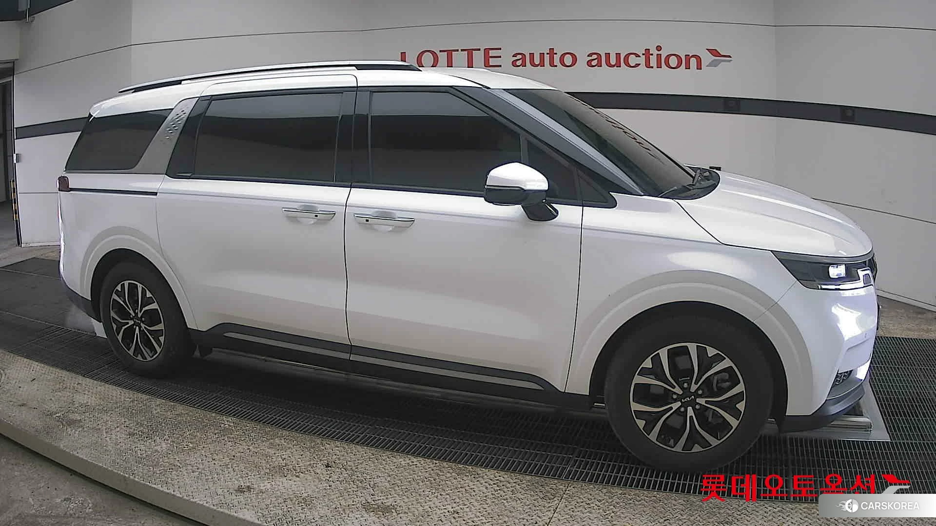 Kia Carnival id 3882126 из Кореи 8