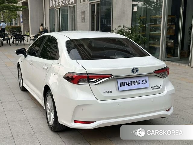Toyota Corolla id 4219997 из Китая 8
