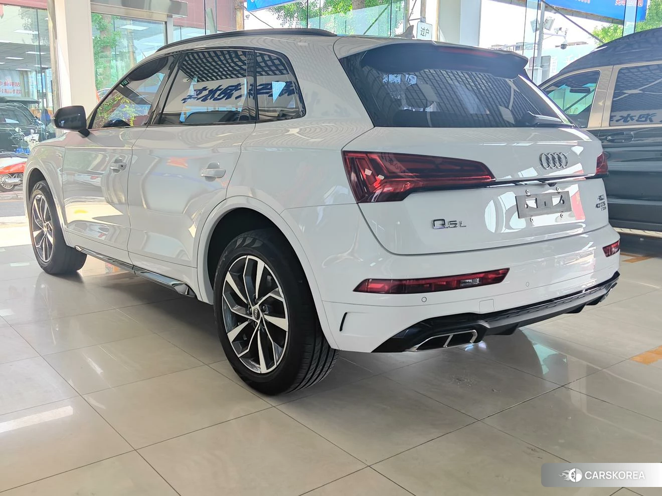 Audi Q5L id 4512722 из Китая 8