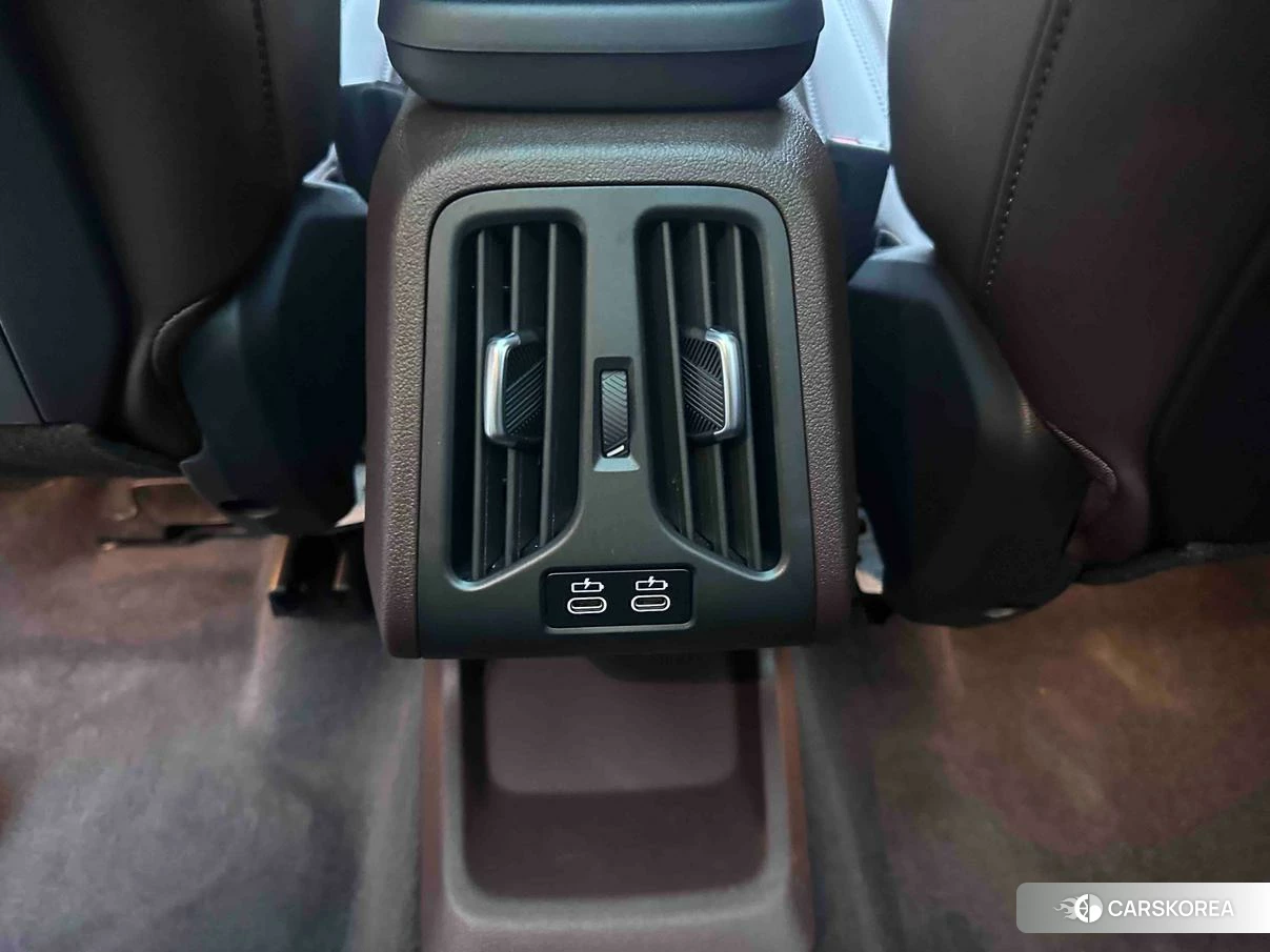 BMW X1 id 4492760 из Китая 8