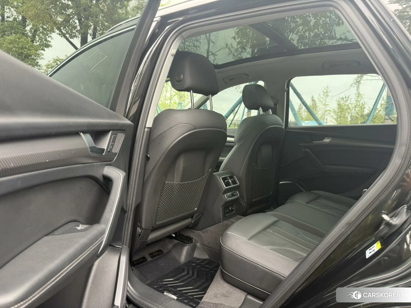 Audi Q5L id 4510435 из Китая 8