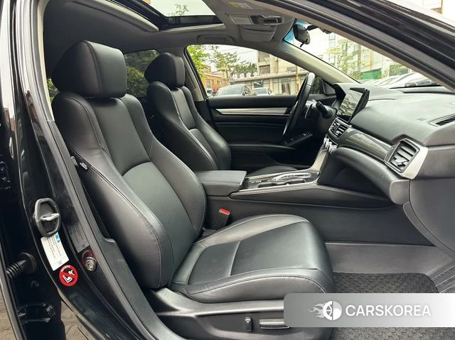 Honda Accord id 4313511 из Китая 8