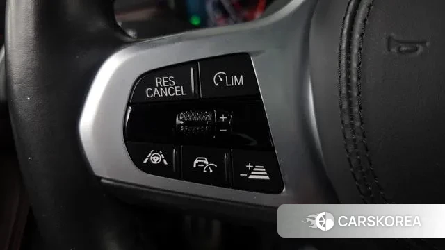 BMW 5 Series (G30) id 3708563 из Кореи 8