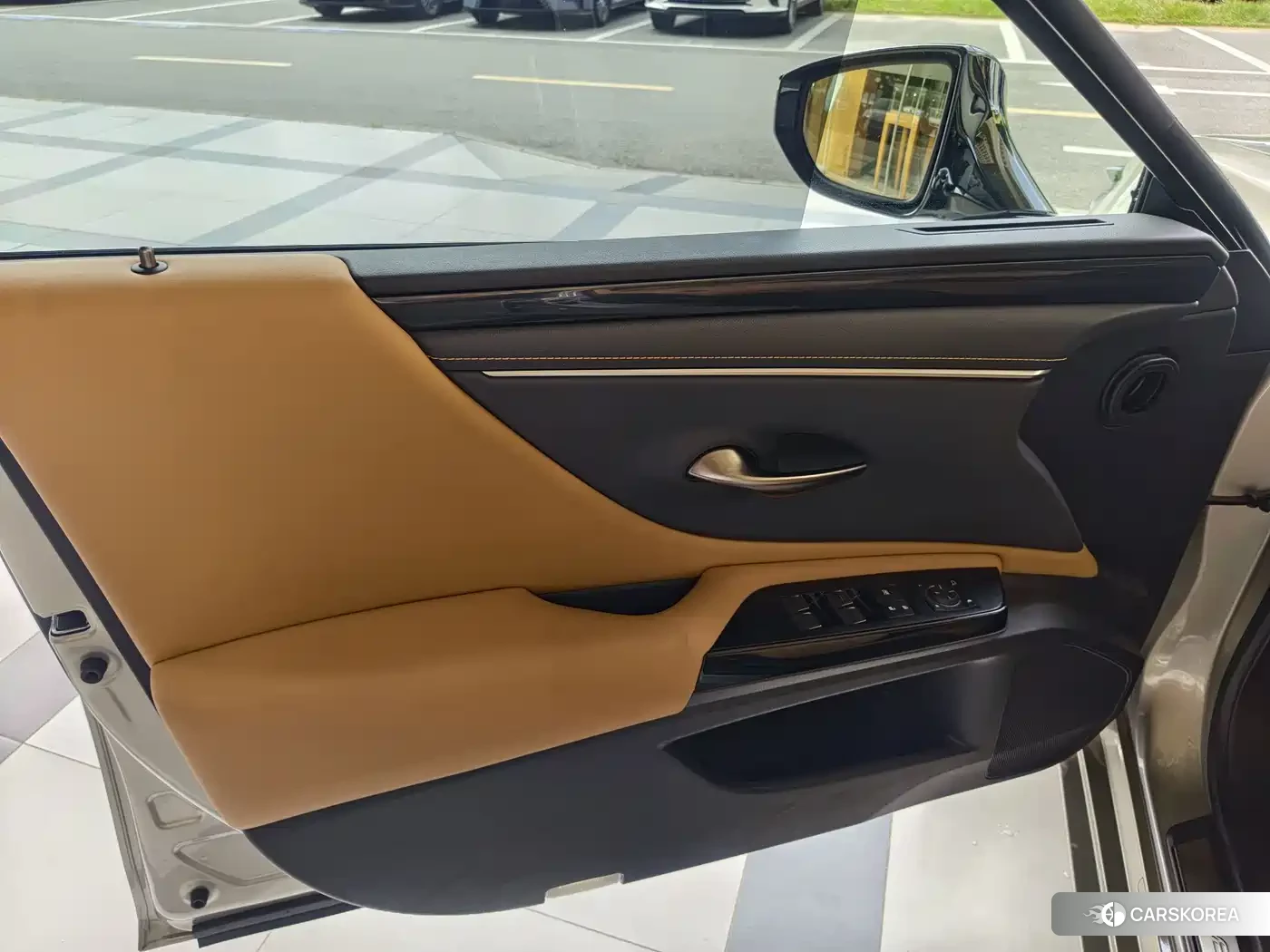 Lexus ES id 4622406 из Китая 8