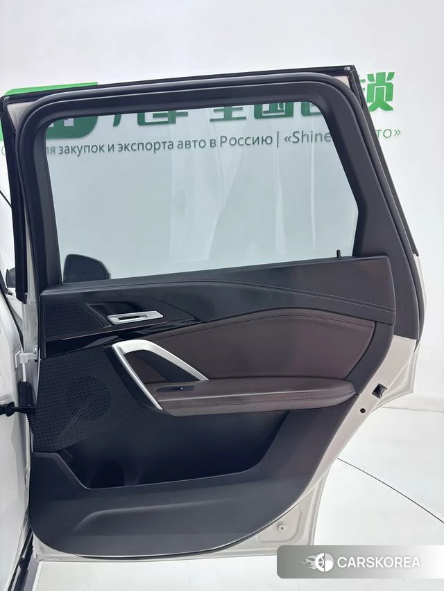 BMW X1 id 4333269 из Китая 8