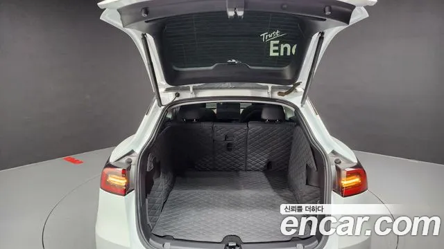 Tesla Model Y id 2710557 из Кореи 8