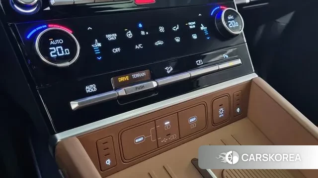 Hyundai Santa Fe (MX5) id 3315254 из Кореи 8