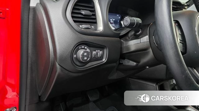 Jeep Renegade id 4746583 из Кореи 8