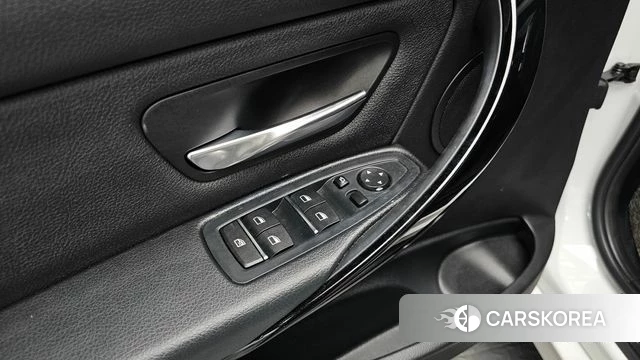 BMW 3 Series (F30) id 3955889 из Кореи 8