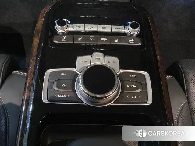 Genesis G90 id 3824896 из Кореи 8