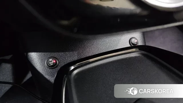 Toyota Prius 4th Generation id 3759924 из Кореи 8