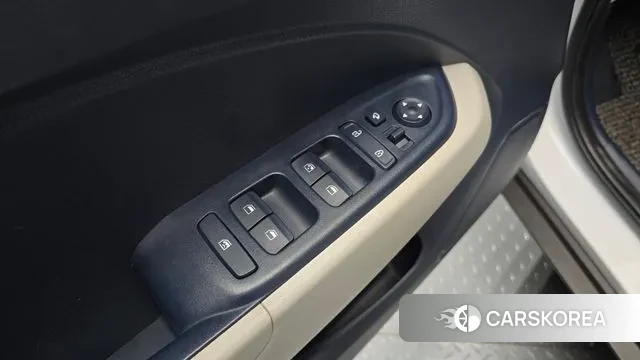 Hyundai Venue id 3428893 из Кореи 8